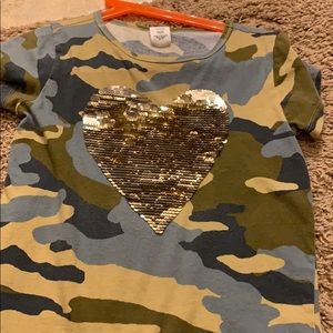 Heart Flip sequence camo shirt